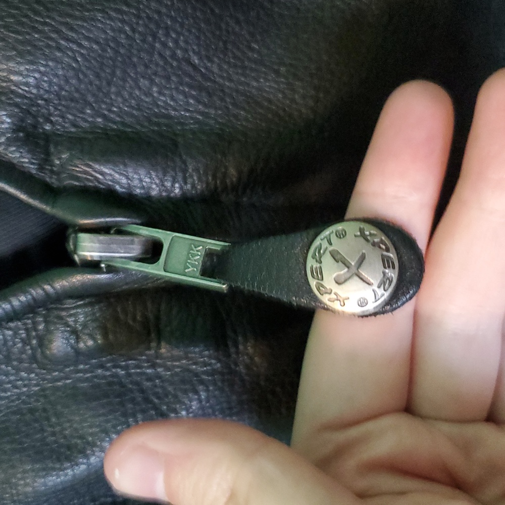 Vintage Black Leather Vest - Picture 7 of 13